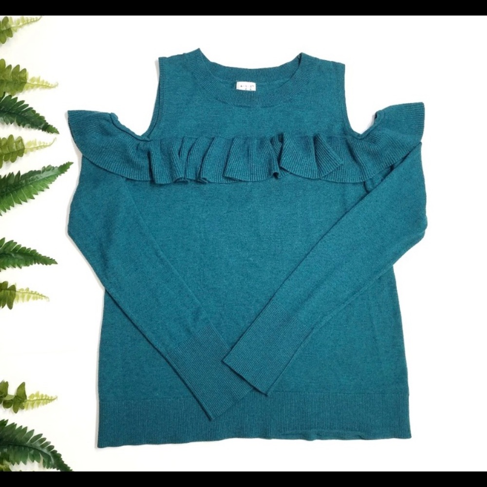 Women's off shoulder sweater medium